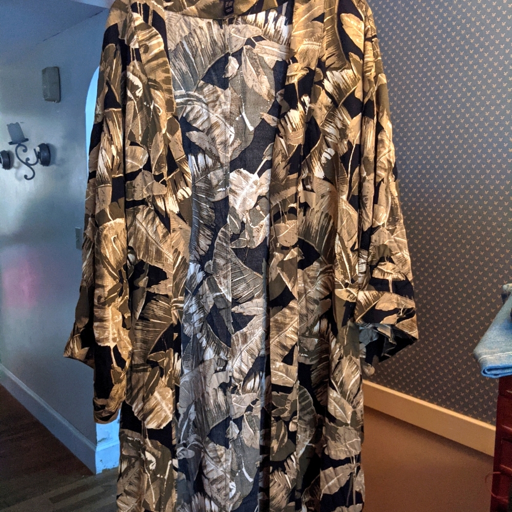 Size 2x woman's duster